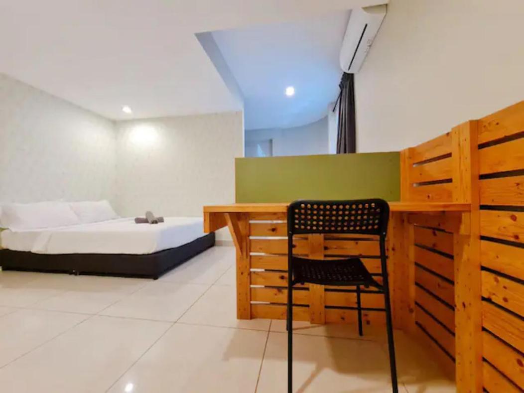 Penginapan4U Near Gurney Paragon George Town Esterno foto