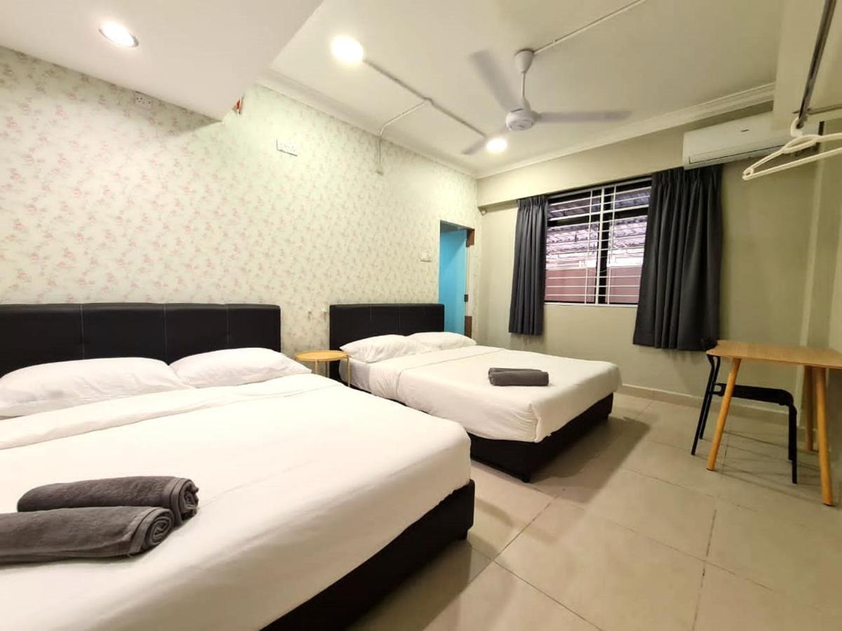 Penginapan4U Near Gurney Paragon George Town Esterno foto