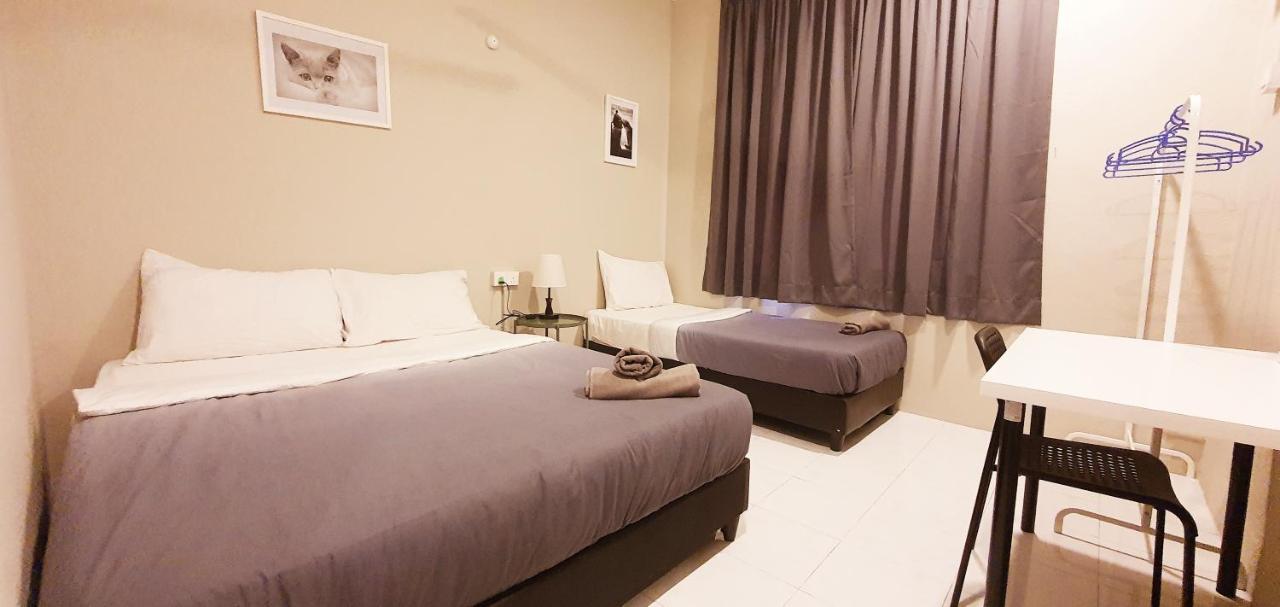 Penginapan4U Near Gurney Paragon George Town Esterno foto