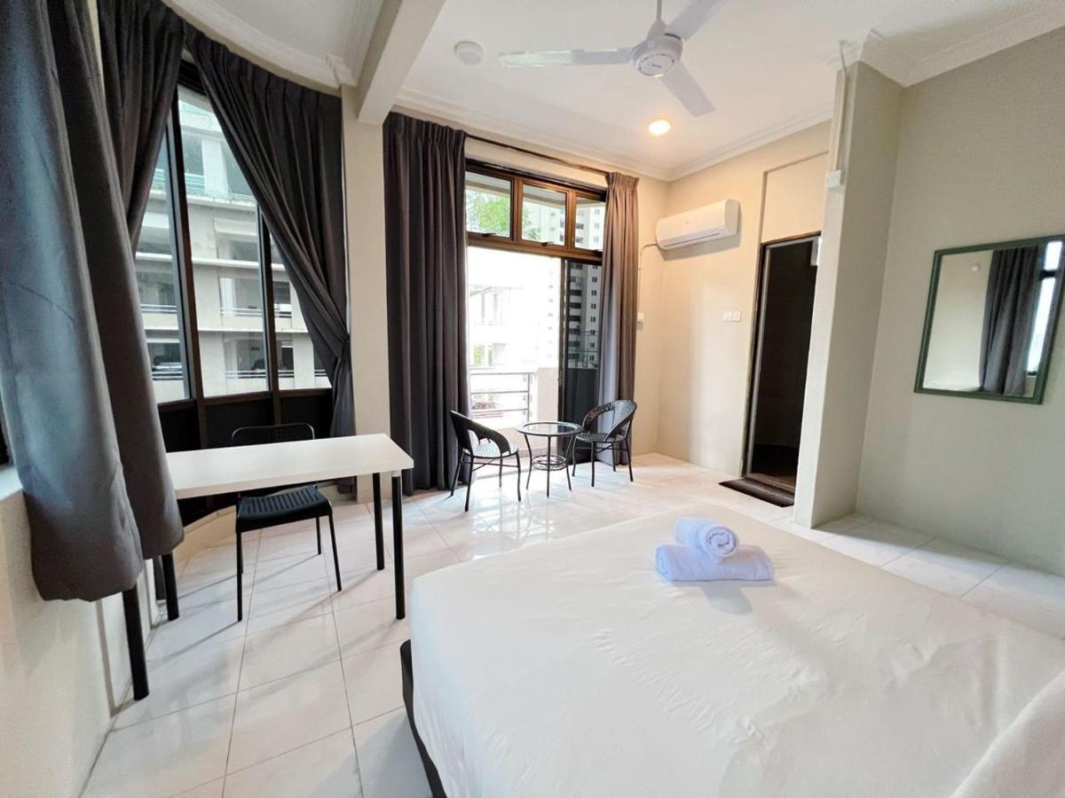 Penginapan4U Near Gurney Paragon George Town Esterno foto